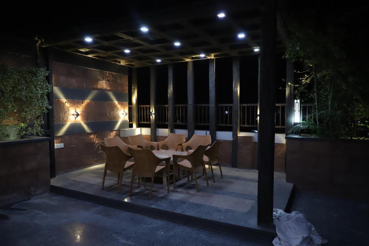 Republic Hotel ปัฏนา ภายนอก รูปภาพ